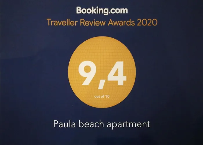 Paula Pool Adeje أذيخي